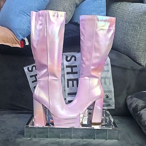 Pink Metallic boots - Picture 1 of 4